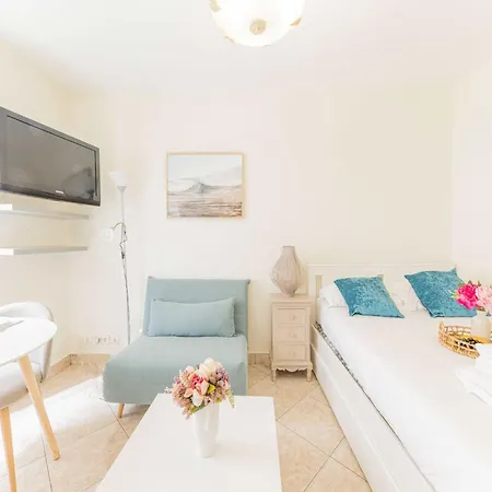 Cosy For Two Tour Eiffel Champs De Mars Holiday home Paris